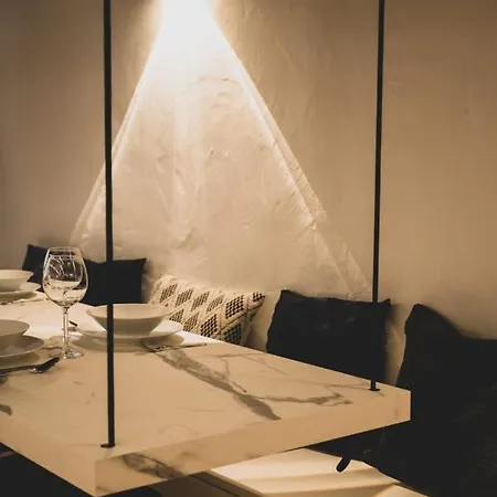 L'appart' - Ideal For A In The Center Near The דירה